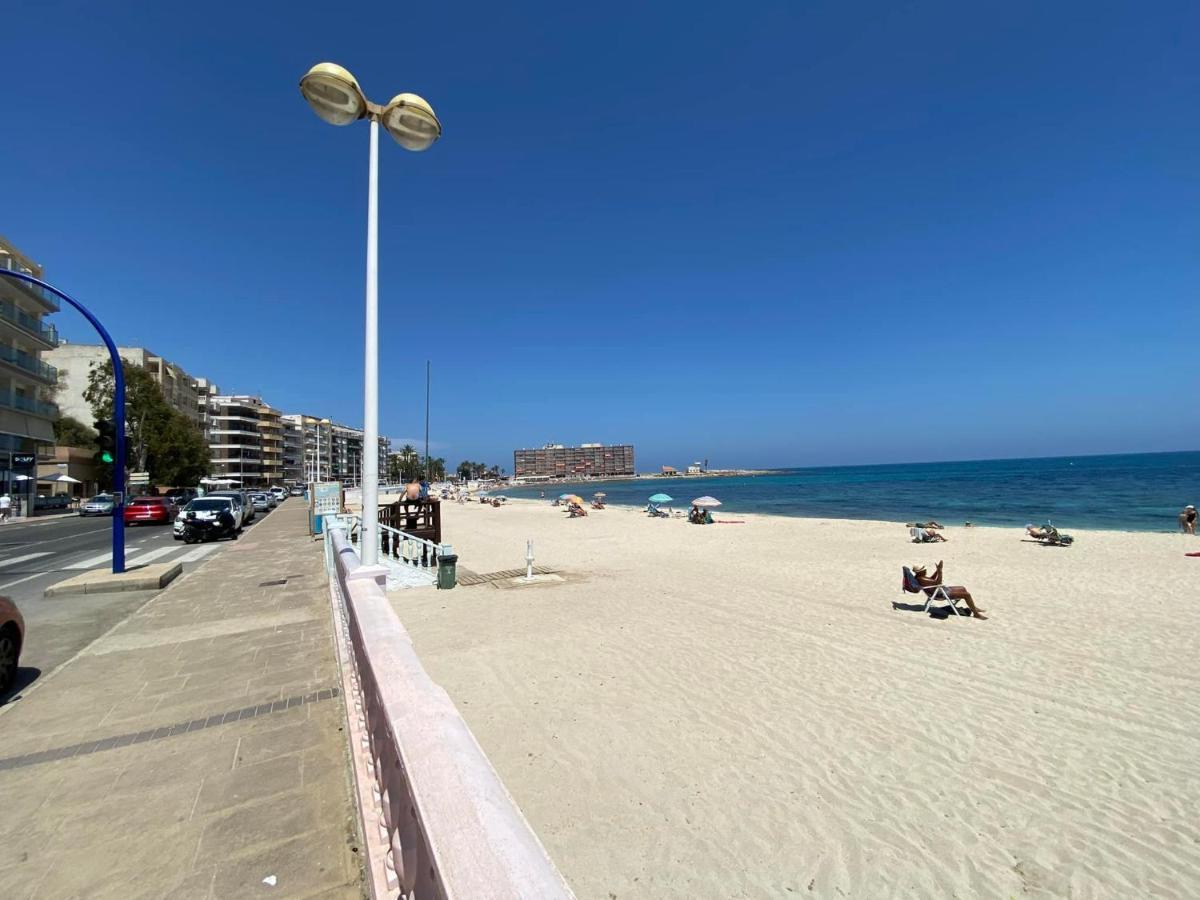 Locos Beach Holiday Apartments Torrevieja Exterior photo