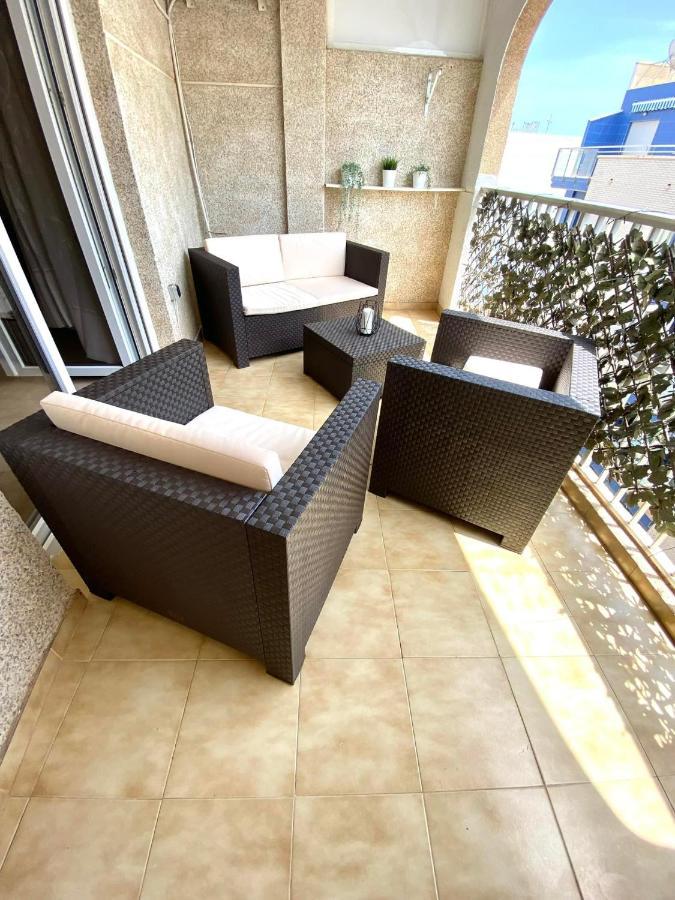 Locos Beach Holiday Apartments Torrevieja Exterior photo